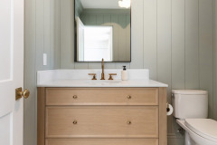 powder rm - white oak slim shaker