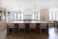 good shot ... did built-in breakfast bench - millwork, concealed R/F
